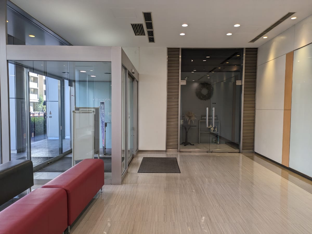 v20250611150815/fresh/building/J00100374077_12