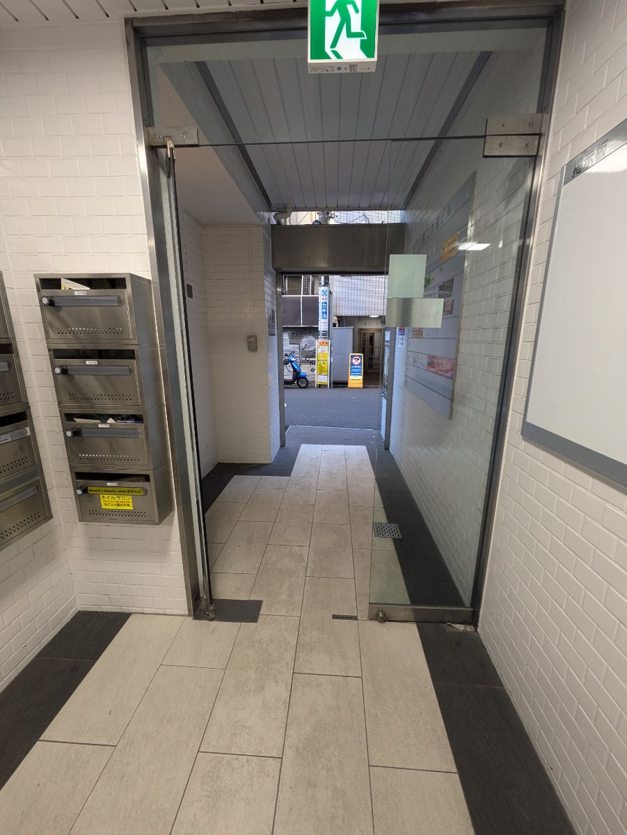 v20250611150815/fresh/building/J00100374792_11