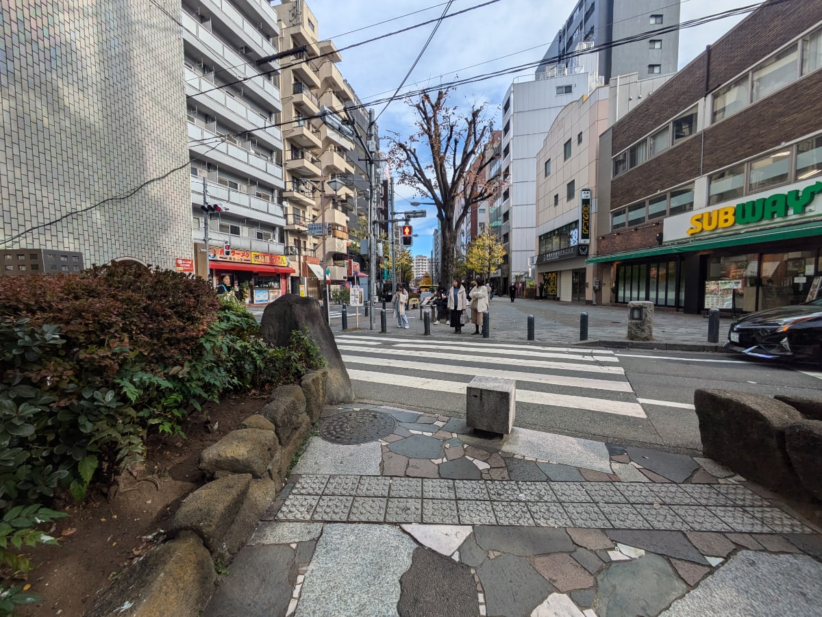 v20250611150815/fresh/building/J00100375961_10