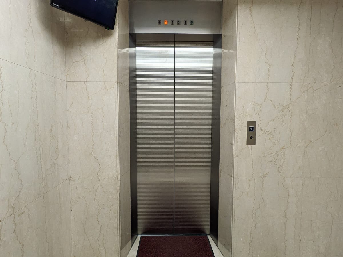 v20250611150815/fresh/building/J00100376156_4
