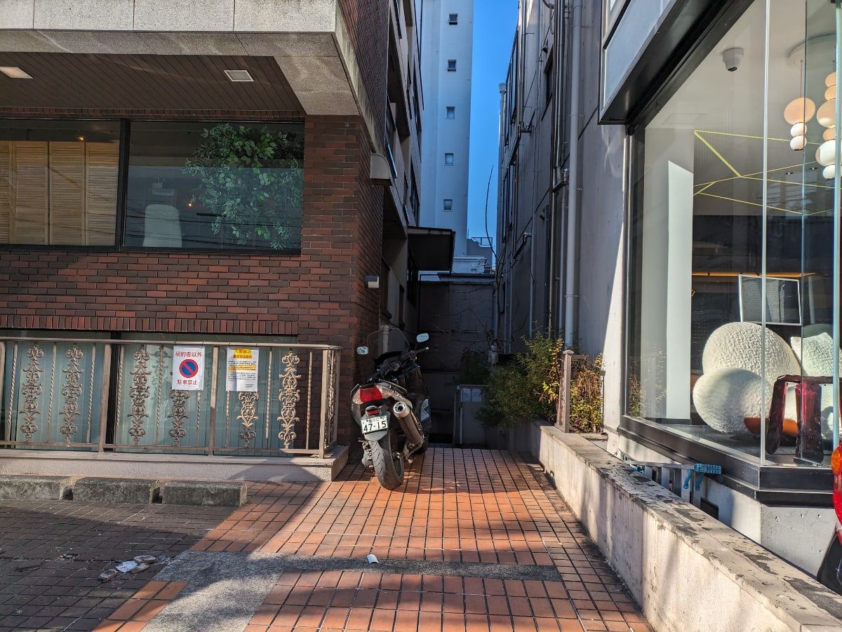 v20250611150815/fresh/building/J00100376282_10