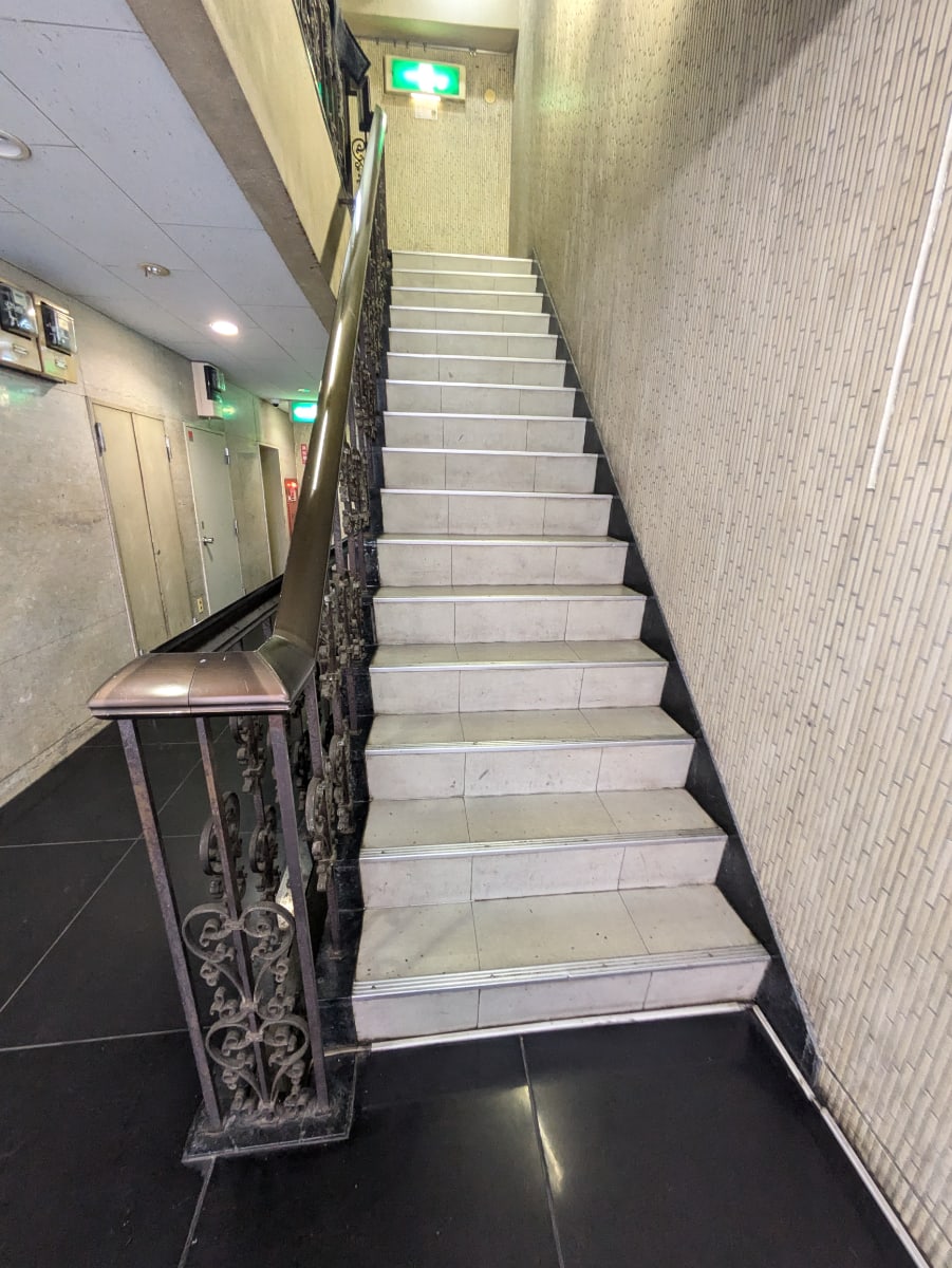 v20250611150815/fresh/building/J00100378129_8