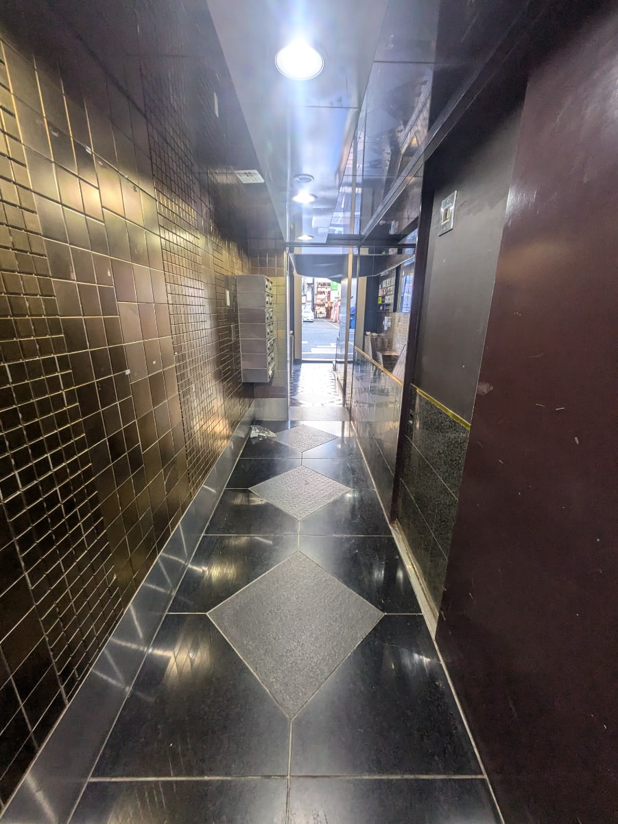v20250611150815/fresh/building/J00100378231_9