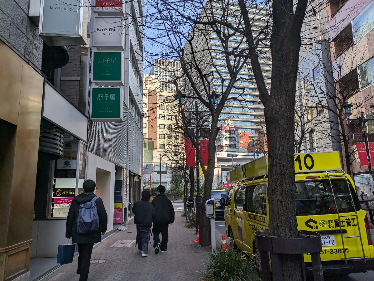 v20250611150815/fresh/building/J00100378653_5