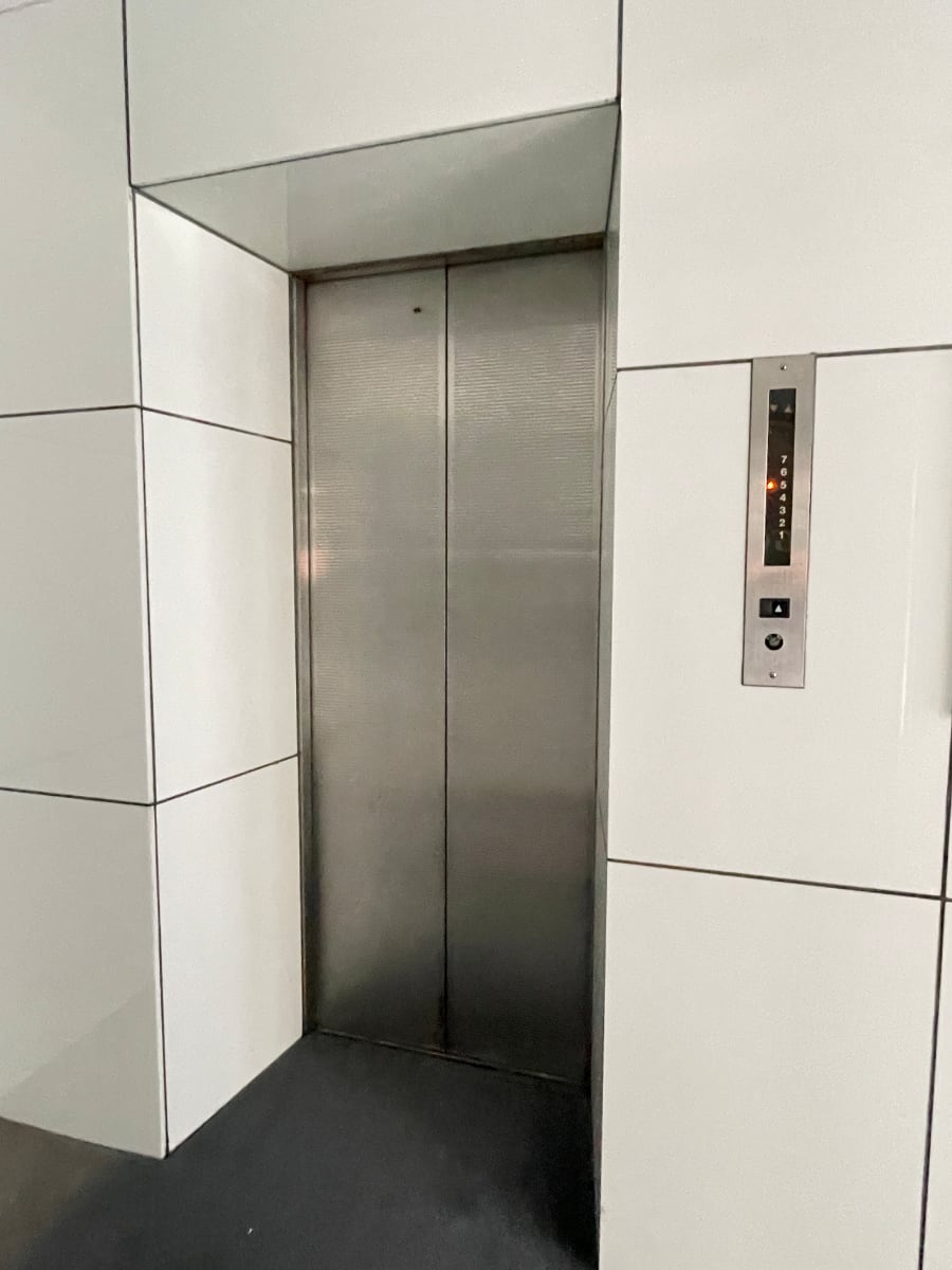 v20250611150815/fresh/building/J00100383186_4