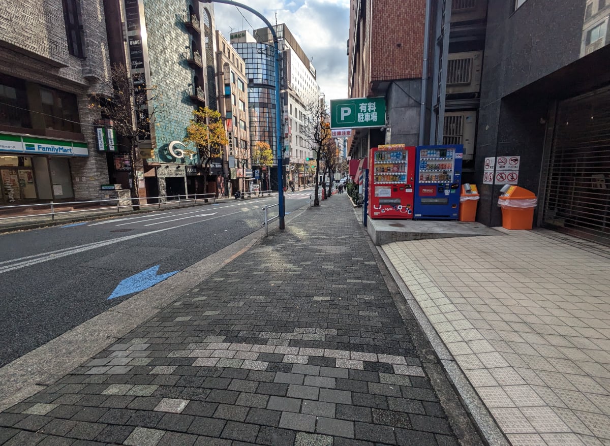 v20250611150815/fresh/building/J00100385109_13
