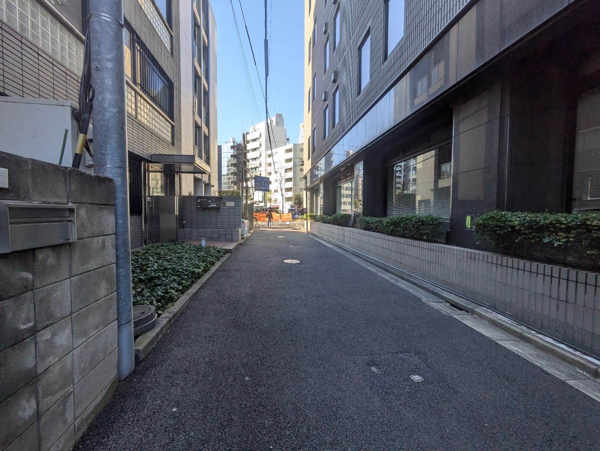 v20250611150815/fresh/building/J00100387977_6