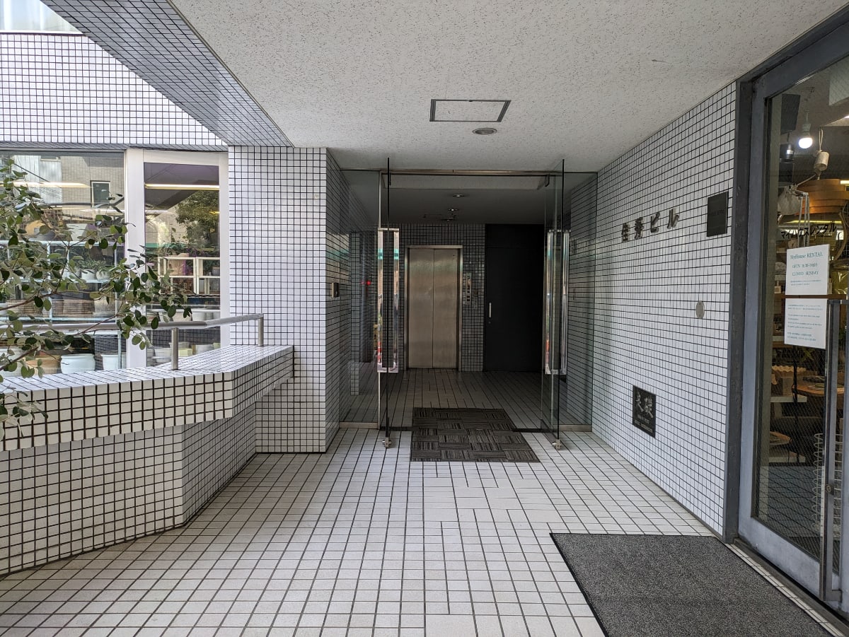 v20250611150815/fresh/building/J00100391996_3