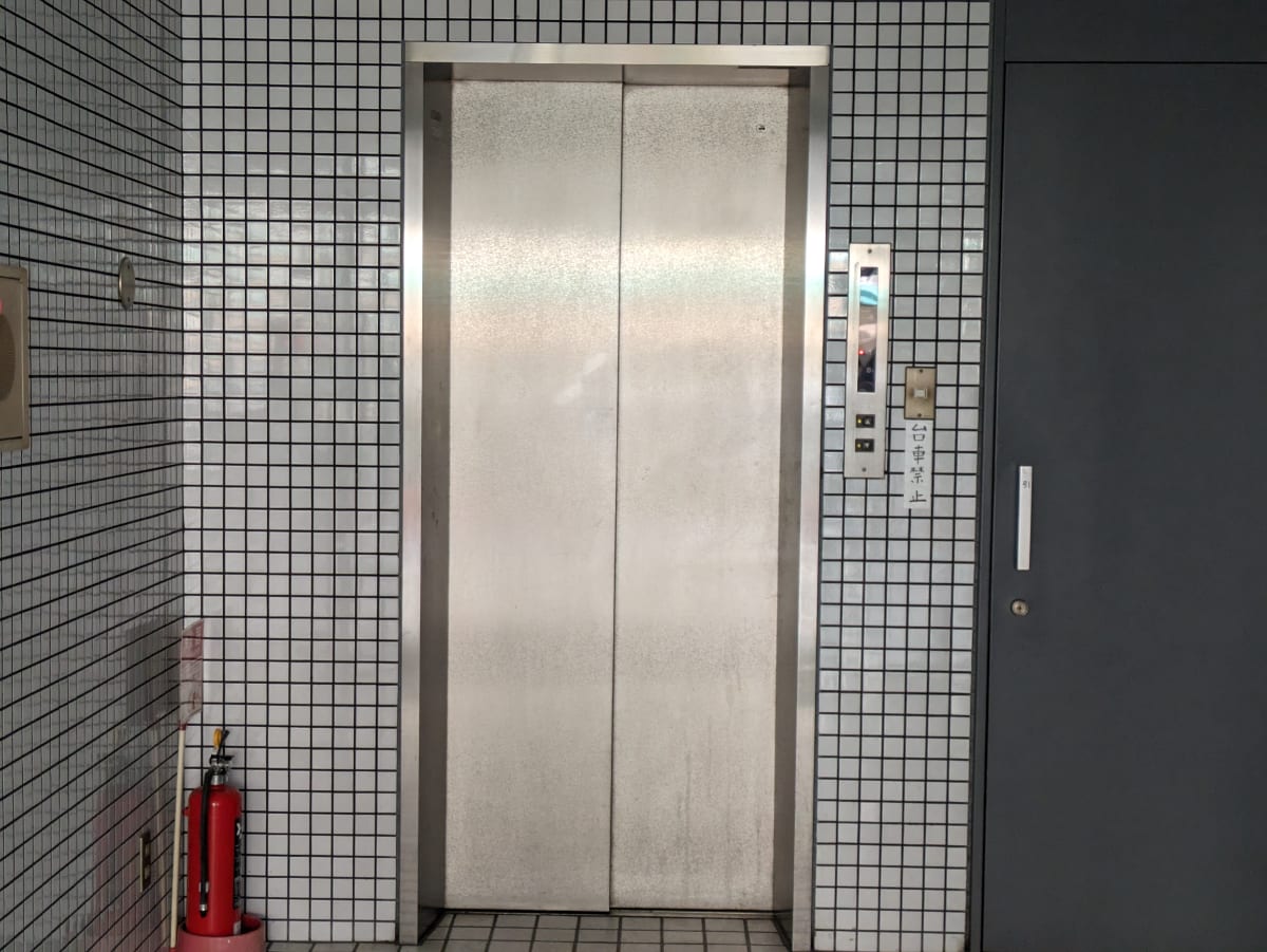 v20250611150815/fresh/building/J00100391996_4