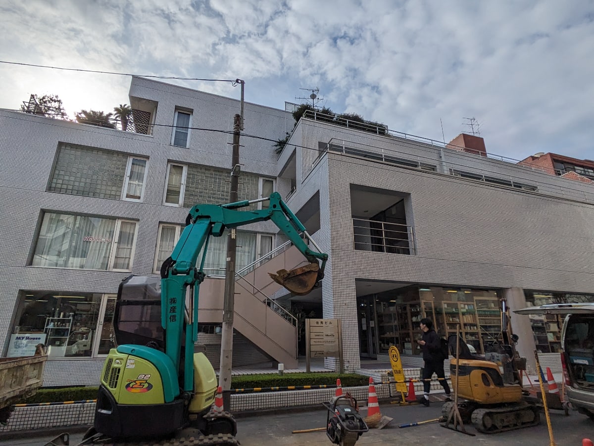 v20250611150815/fresh/building/J00100391996_7