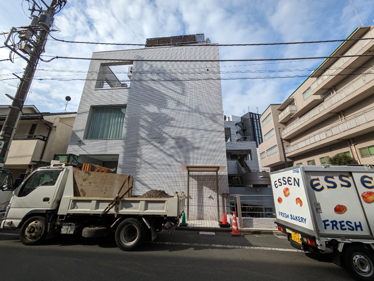 v20250611150815/fresh/building/J00100391996_9