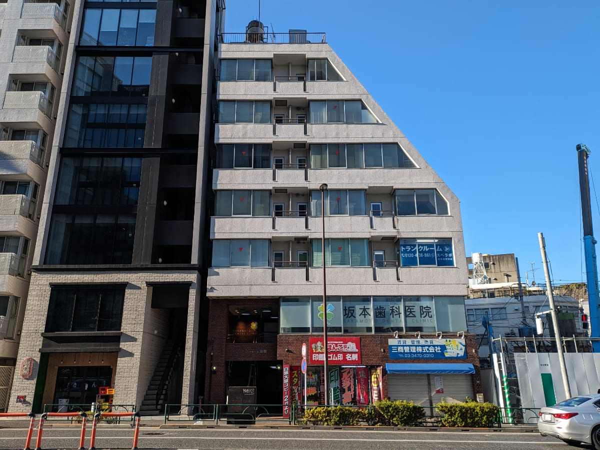 v20250611150815/fresh/building/J00100395921_1