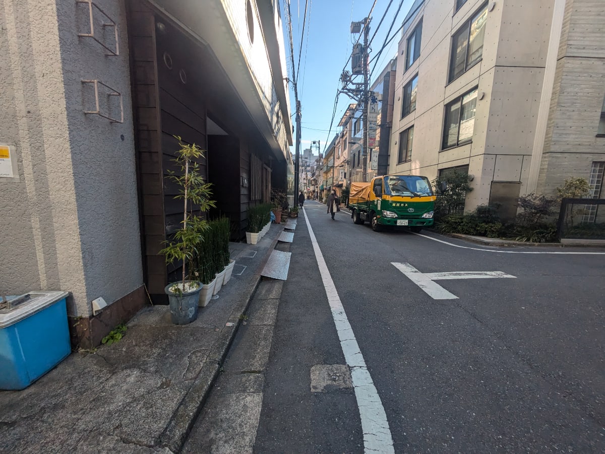 v20250611150815/fresh/building/J00100405019_7