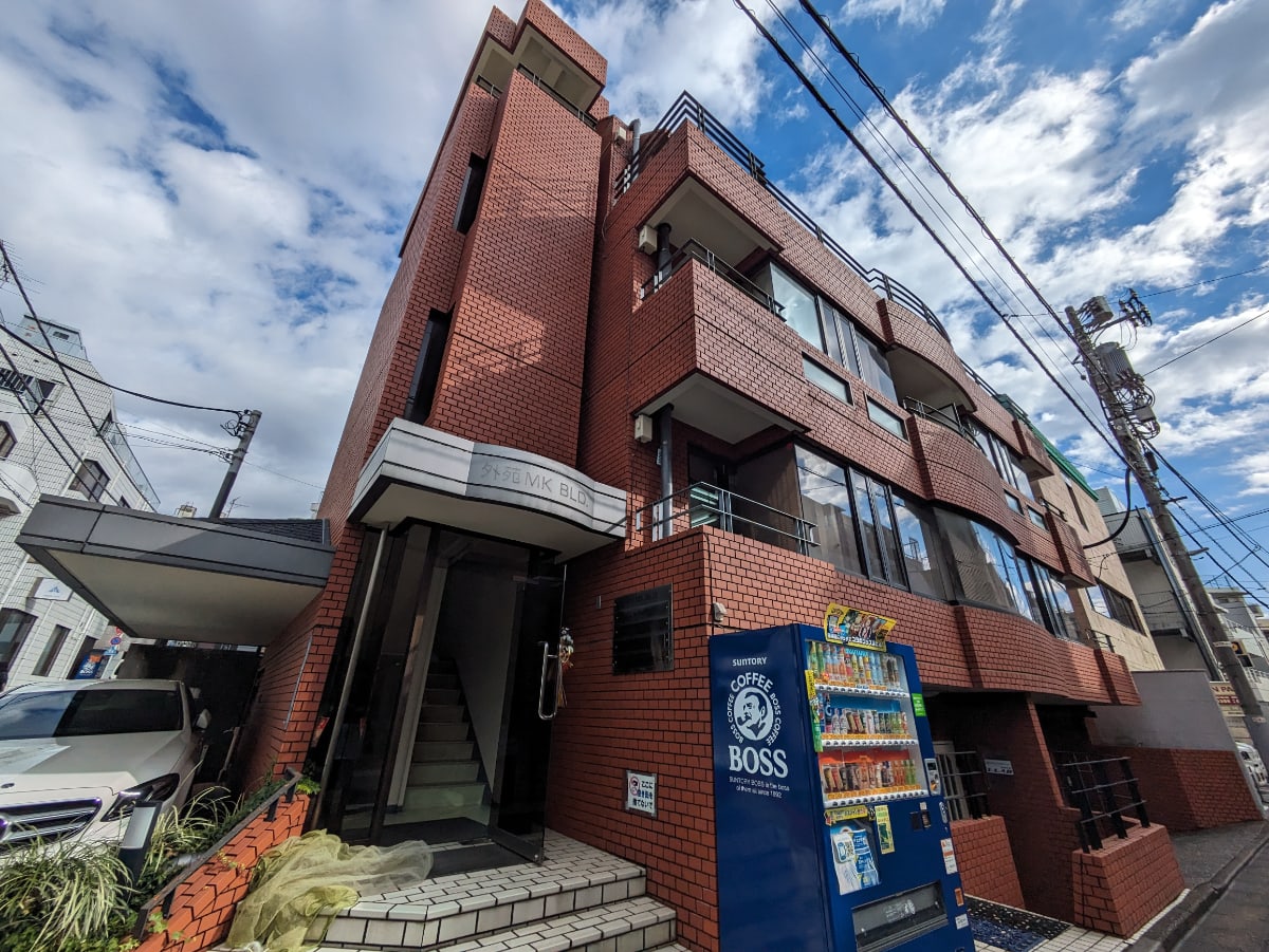 v20250611150815/fresh/building/J00100406875_12