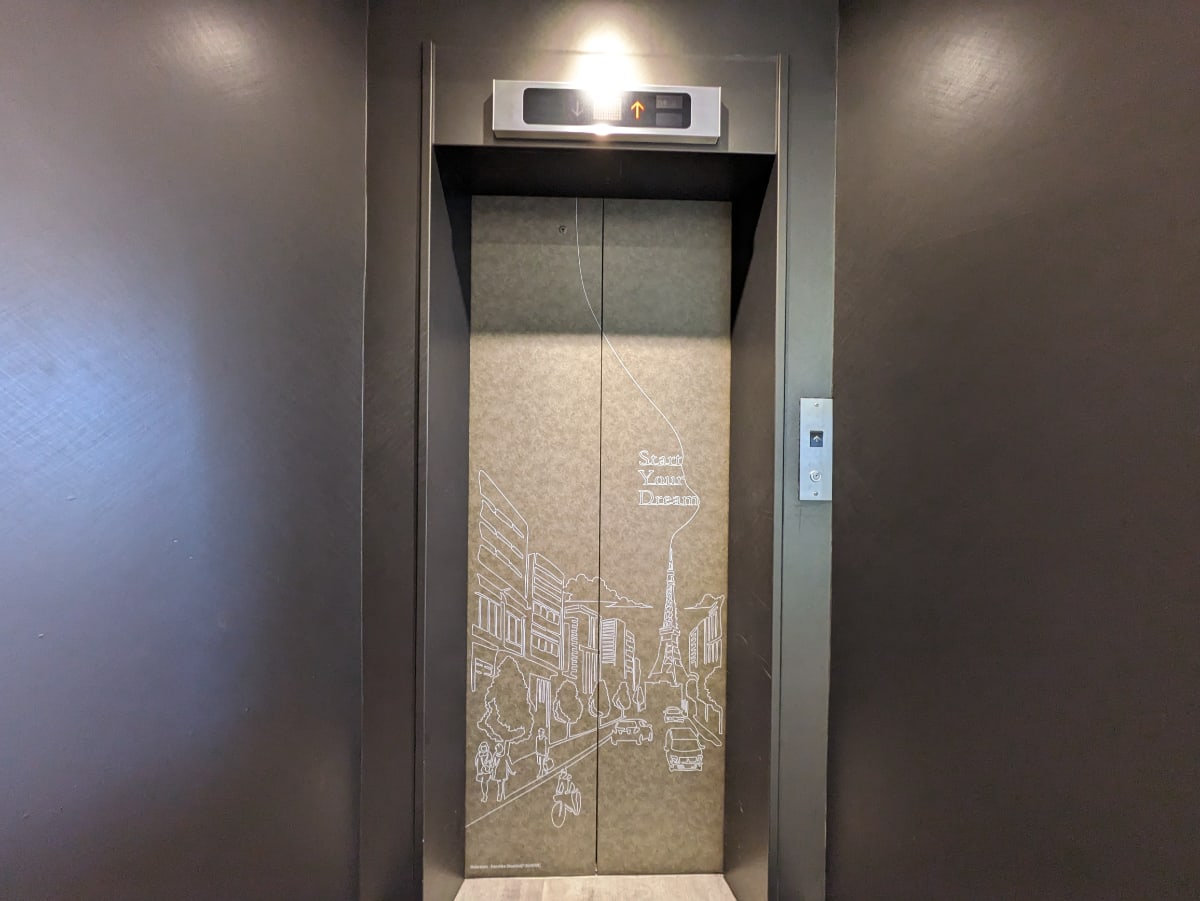 v20250611150815/fresh/building/J00100418565_4