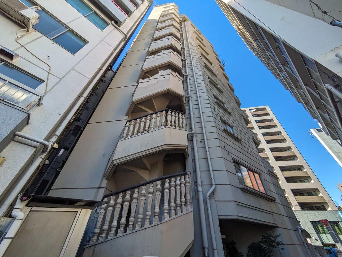 v20250611150815/fresh/building/J00100438975_10