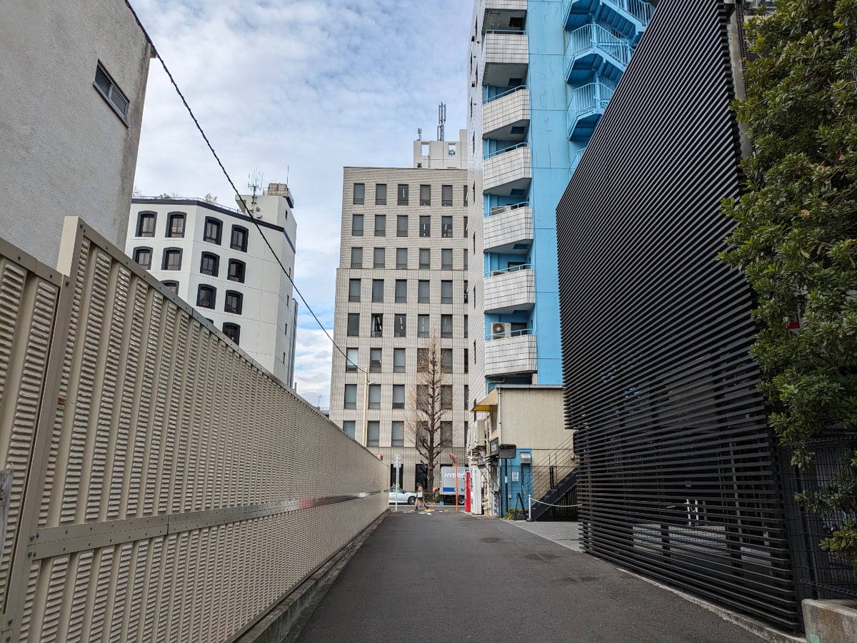 v20250611150815/fresh/building/J00100463654_13