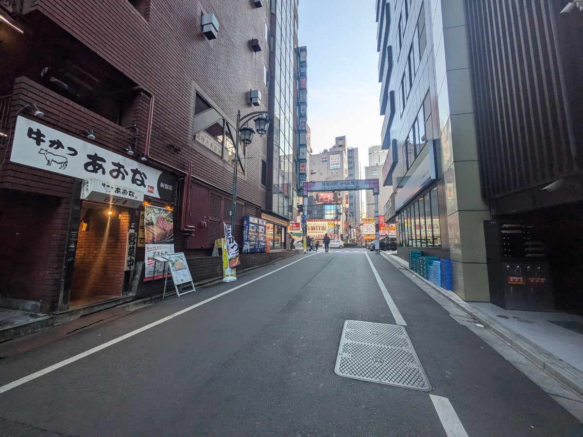v20250611150815/fresh/building/J00100504873_12