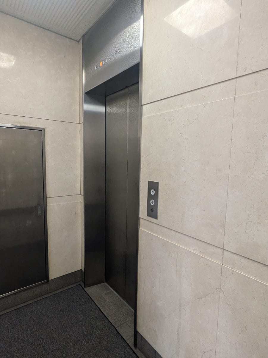v20250612150701/fresh/building/J00100386409_4