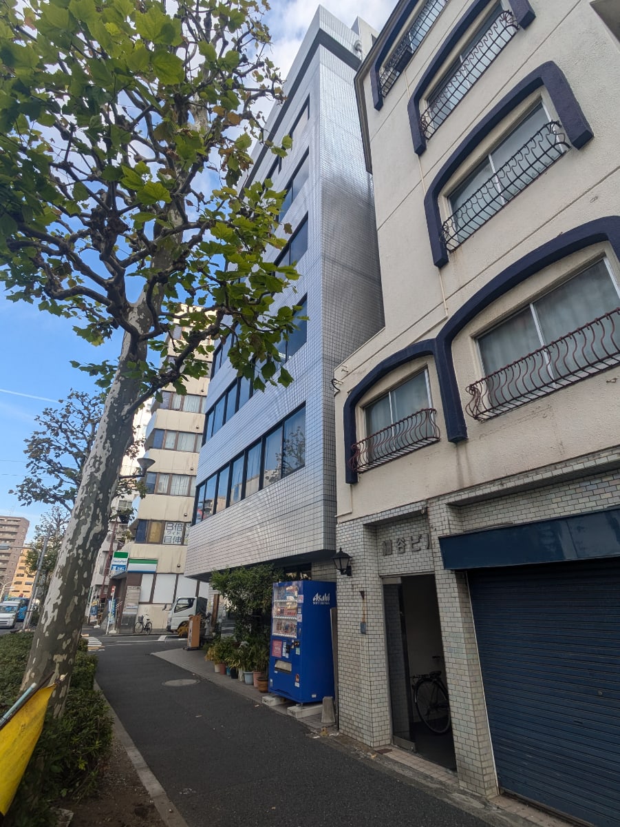 v20250612150701/fresh/building/J00100386410_16