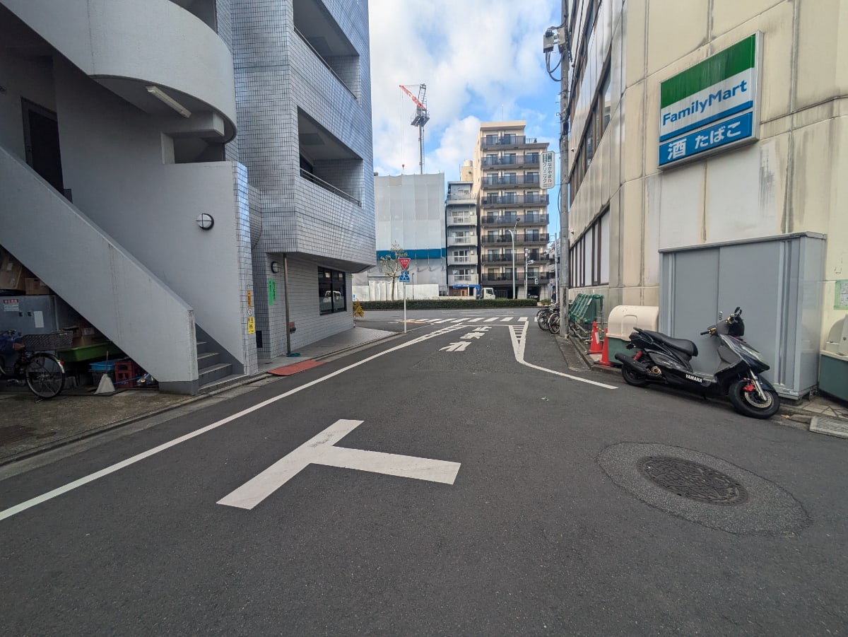 v20250612150701/fresh/building/J00100386410_2