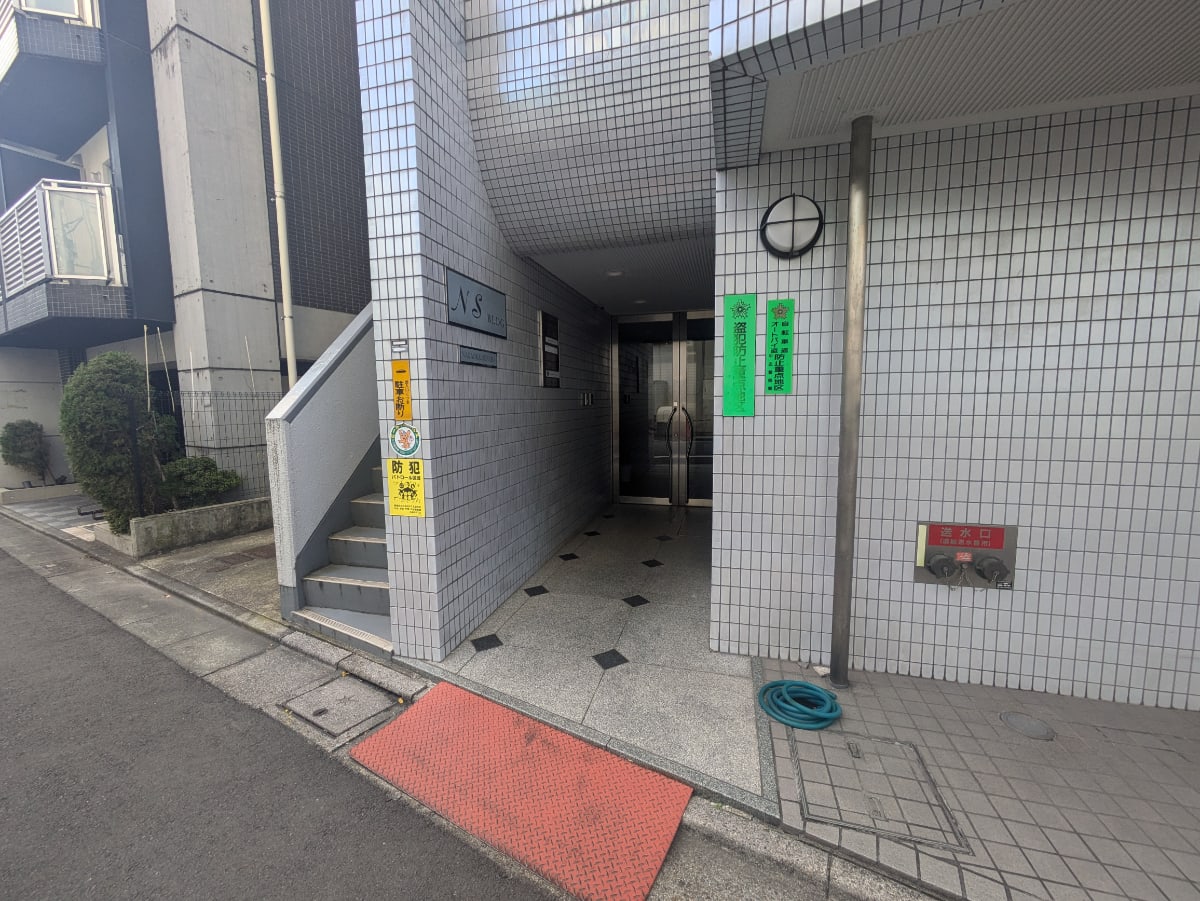 v20250612150701/fresh/building/J00100386410_3