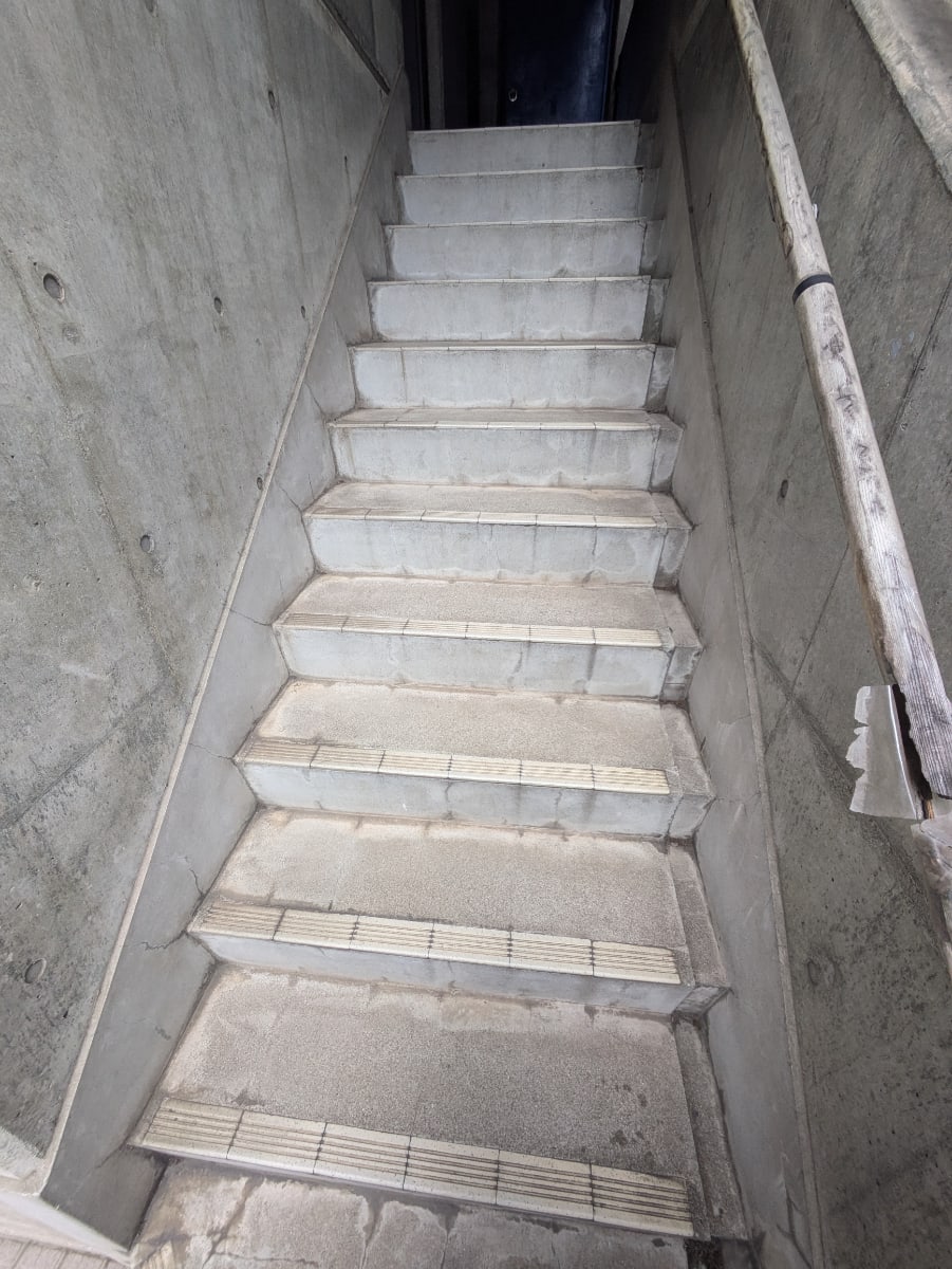 v20250612150701/fresh/building/J00100394559_4