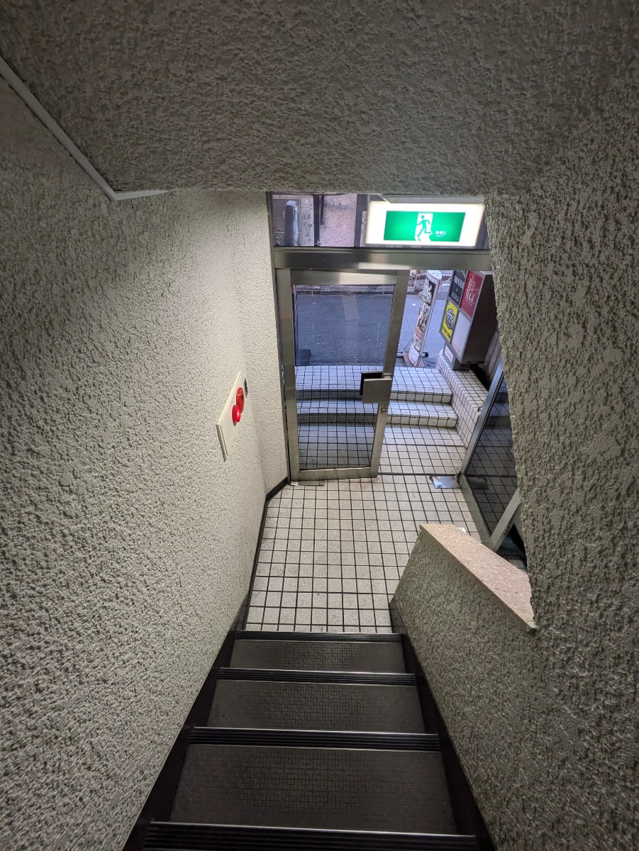 v20250612150701/fresh/building/J00100405898_9