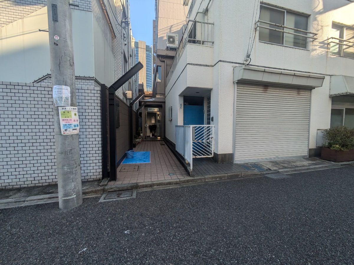 v20250613150713/fresh/building/J00100402351_3