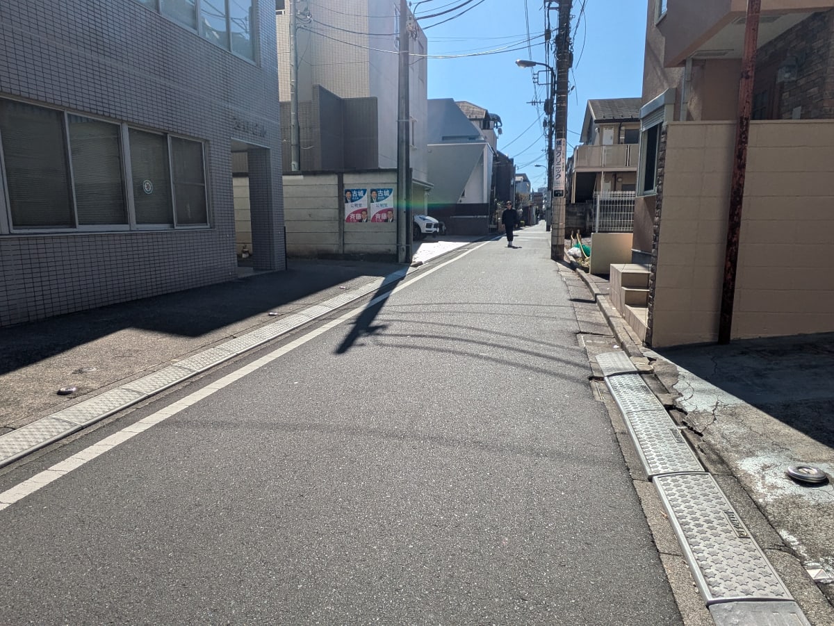 v20250613150713/fresh/building/J00100405338_10