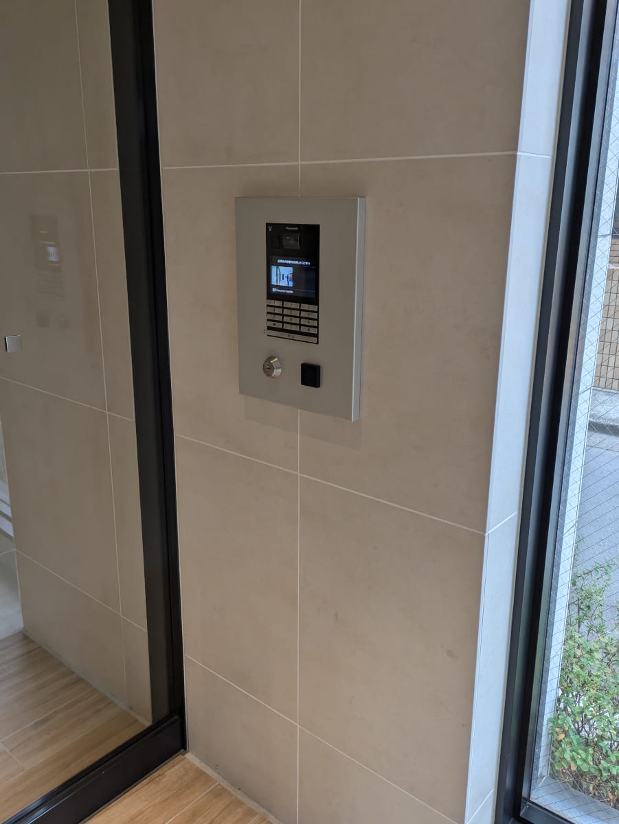v20250614150551/fresh/building/J00100468298_11
