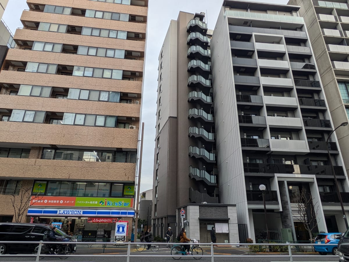 v20250614150551/fresh/building/J00100468298_5