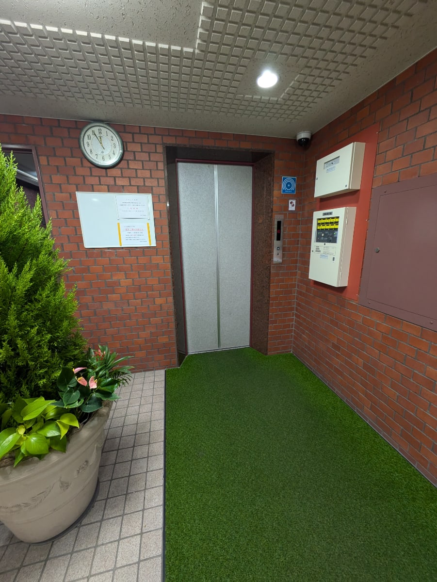 v20250615150553/fresh/building/J00100390795_4
