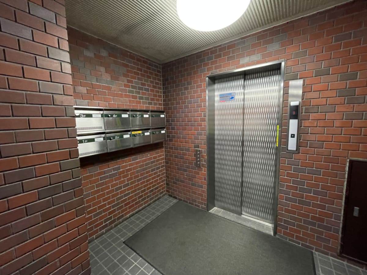 v20250617150704/fresh/building/J00100384892_4