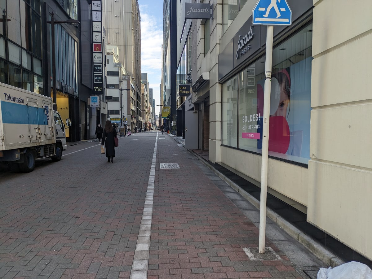 v20250618150706/fresh/building/J00100380234_21