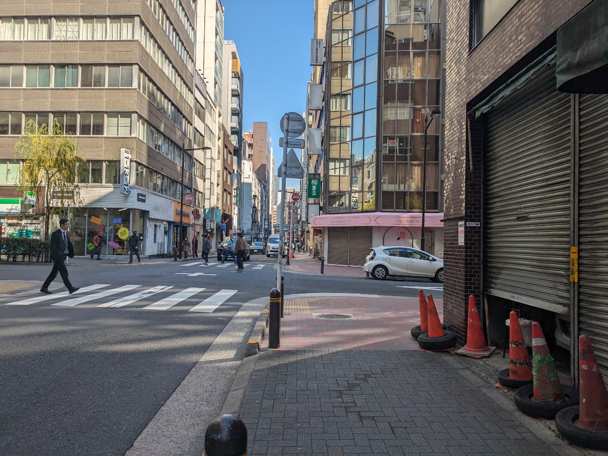 v20250618150706/fresh/building/J00100405352_15