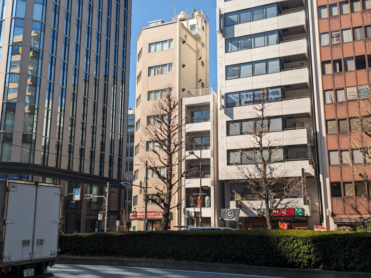 v20250620151407/fresh/building/J00100385284_5