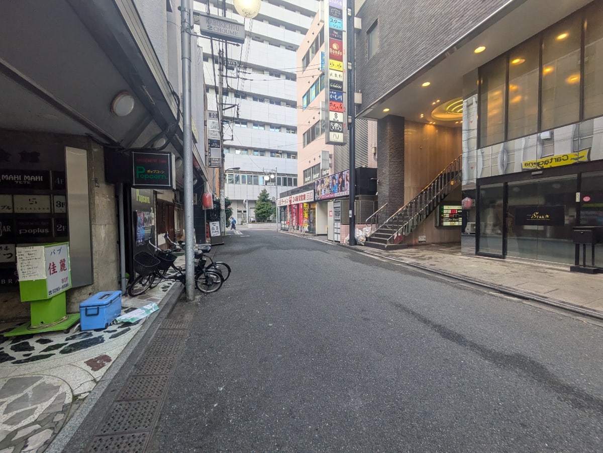 v20250625150905/fresh/building/J00100356949_11