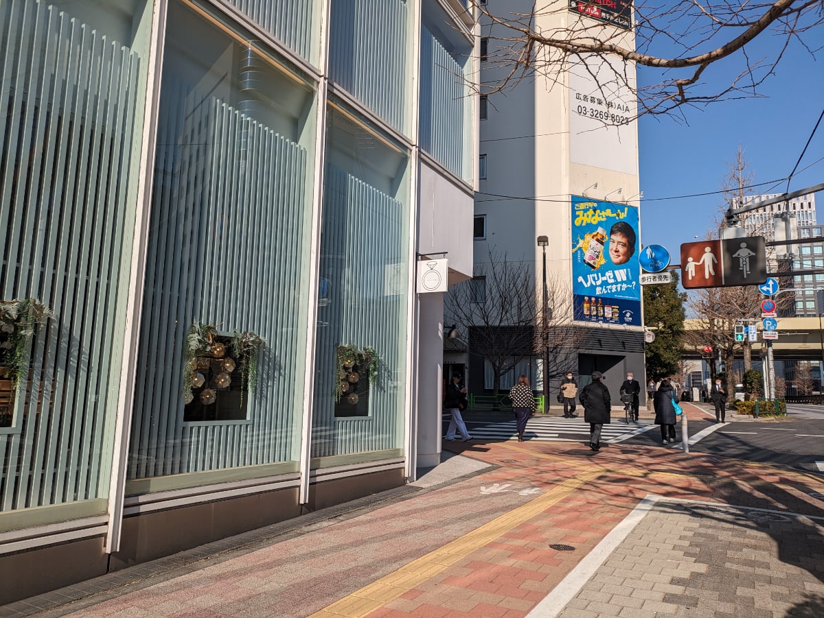 v20250625150905/fresh/building/J00100364206_17