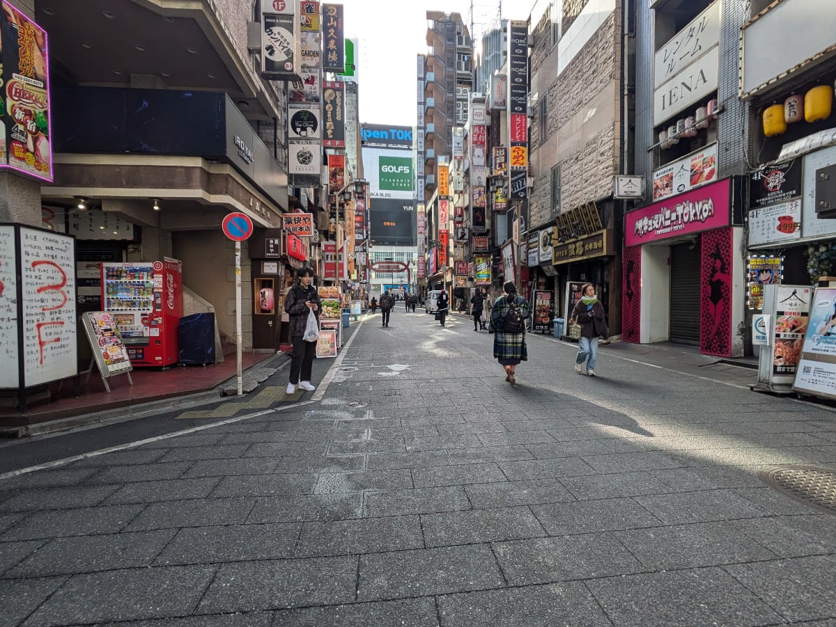 v20250625150905/fresh/building/J00100378520_12