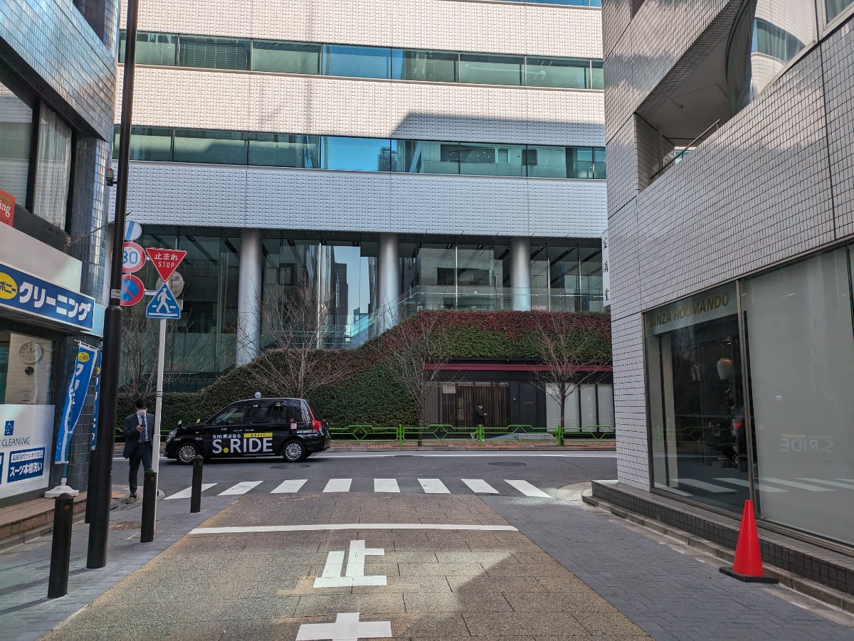 v20250625150905/fresh/building/J00100385294_11