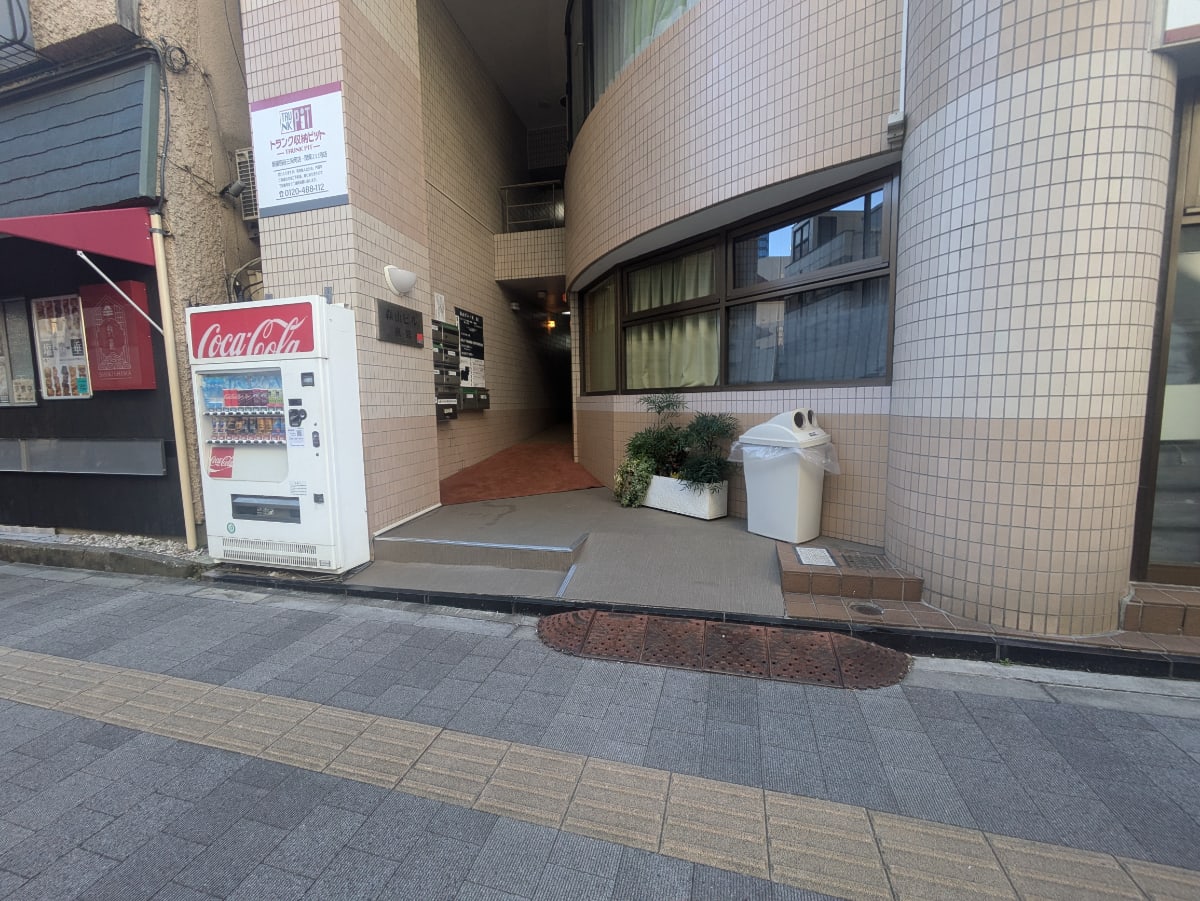 v20250625150905/fresh/building/J00100387945_3