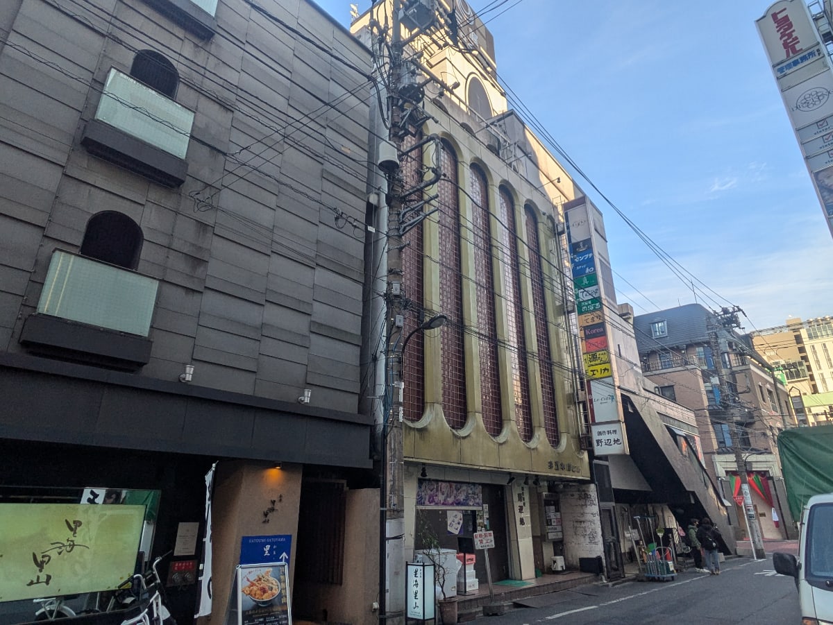 v20250625150905/fresh/building/J00100401781_6