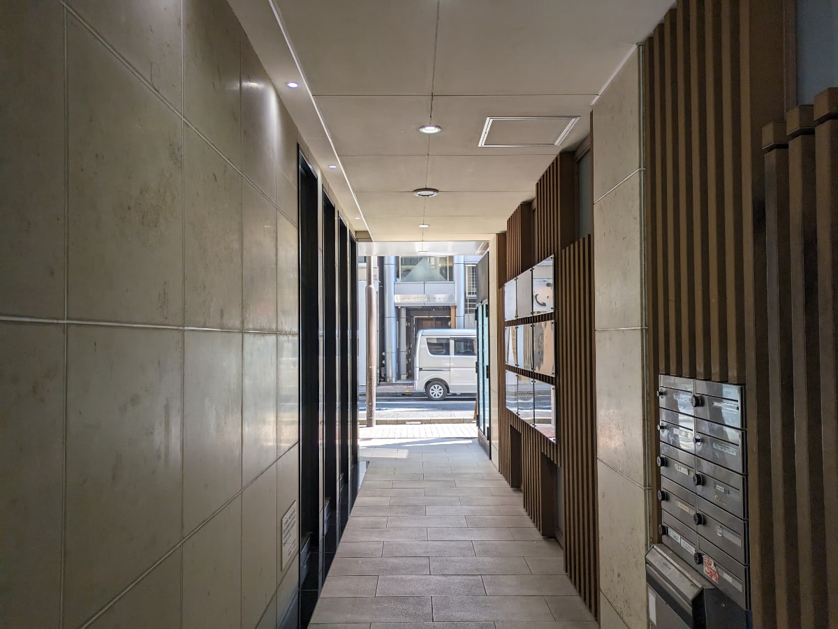 v20250625150905/fresh/building/J00100412219_17