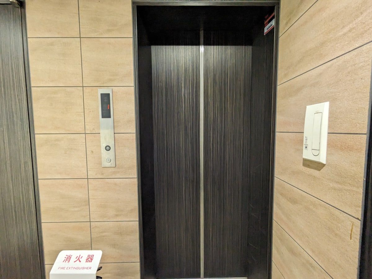 v20250625150905/fresh/building/J00100412219_4