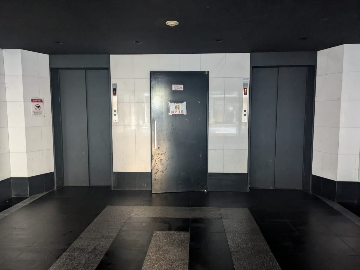 v20250627151114/fresh/building/J00100356952_4