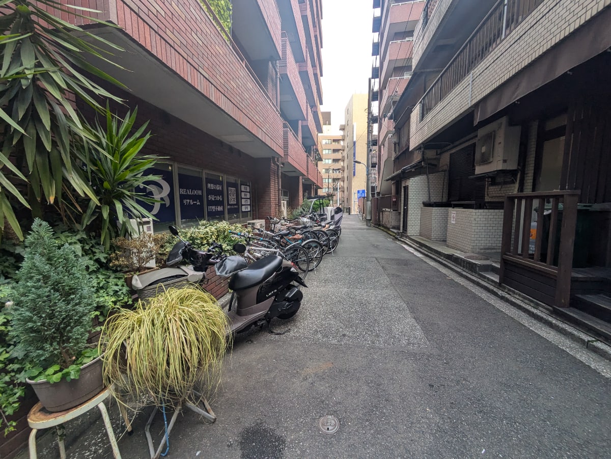 v20250705150602/fresh/building/J00100418684_17