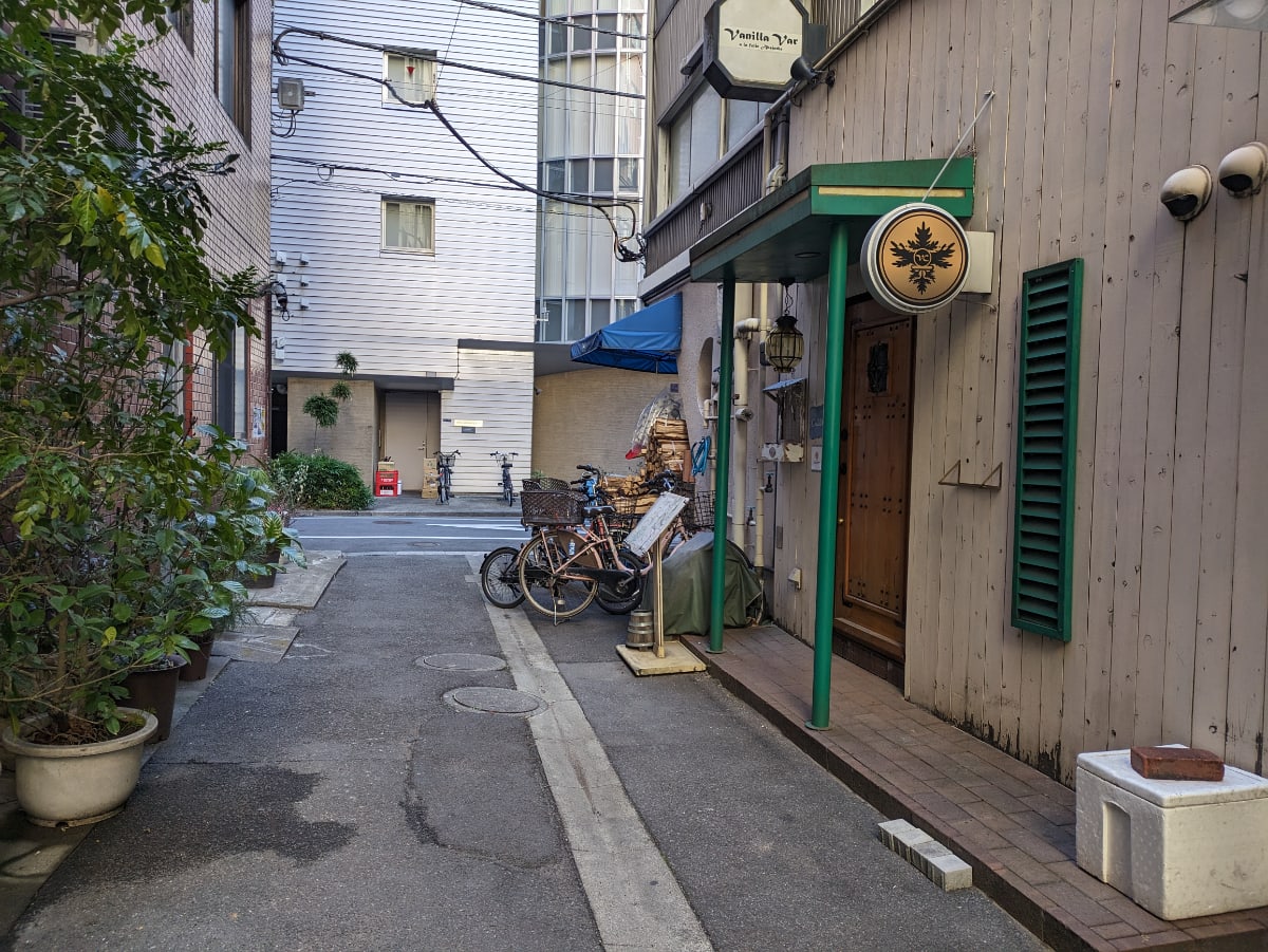 v20250709150702/fresh/building/J00100378358_16
