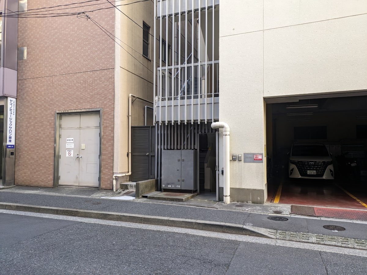 v20250710150654/fresh/building/J00100385270_11