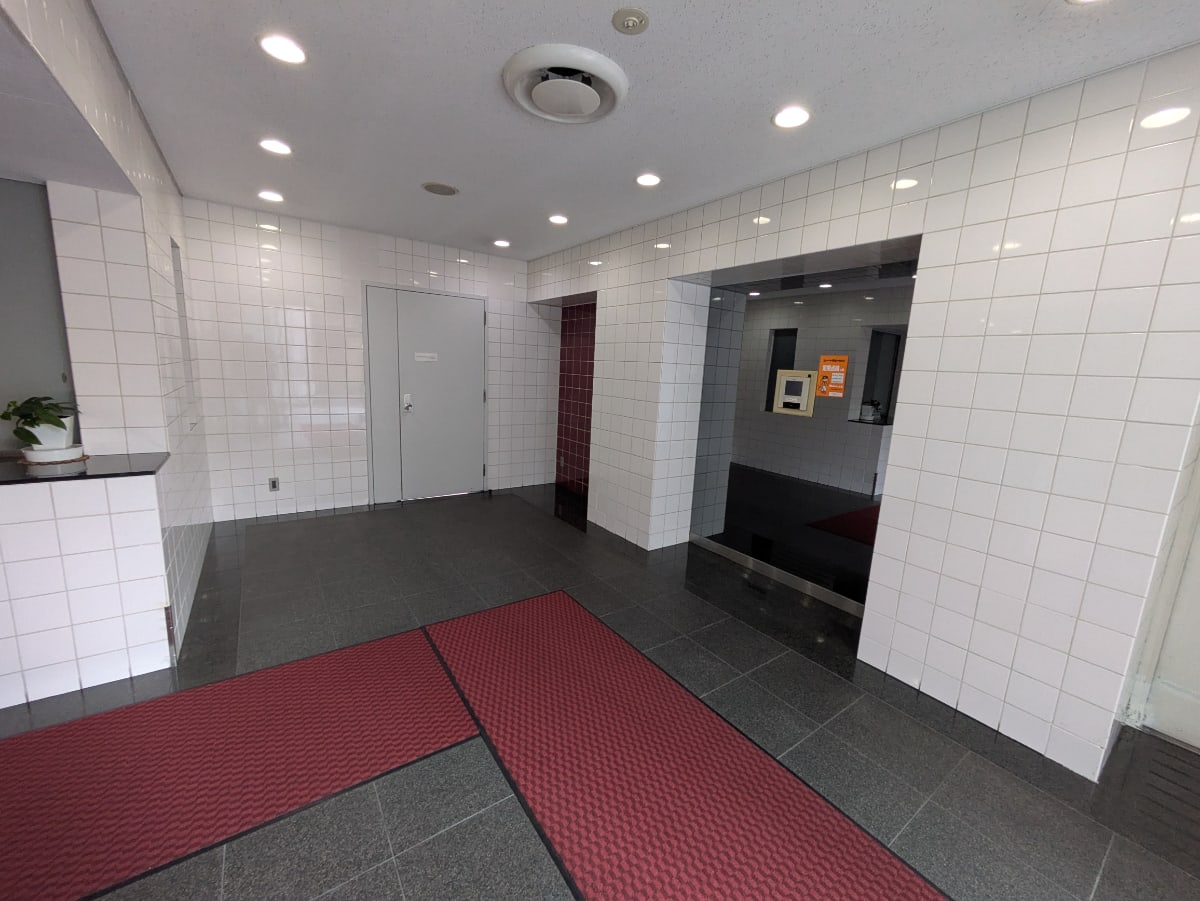 v20250710150654/fresh/building/J00100430057_7